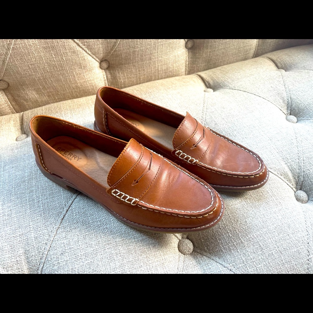 Women’s Leather Sperrys